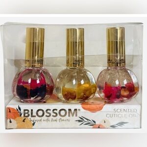 Blossom 3 Pack Gift Set Floral Scented Cuticle Oil - NEW IN BOX!